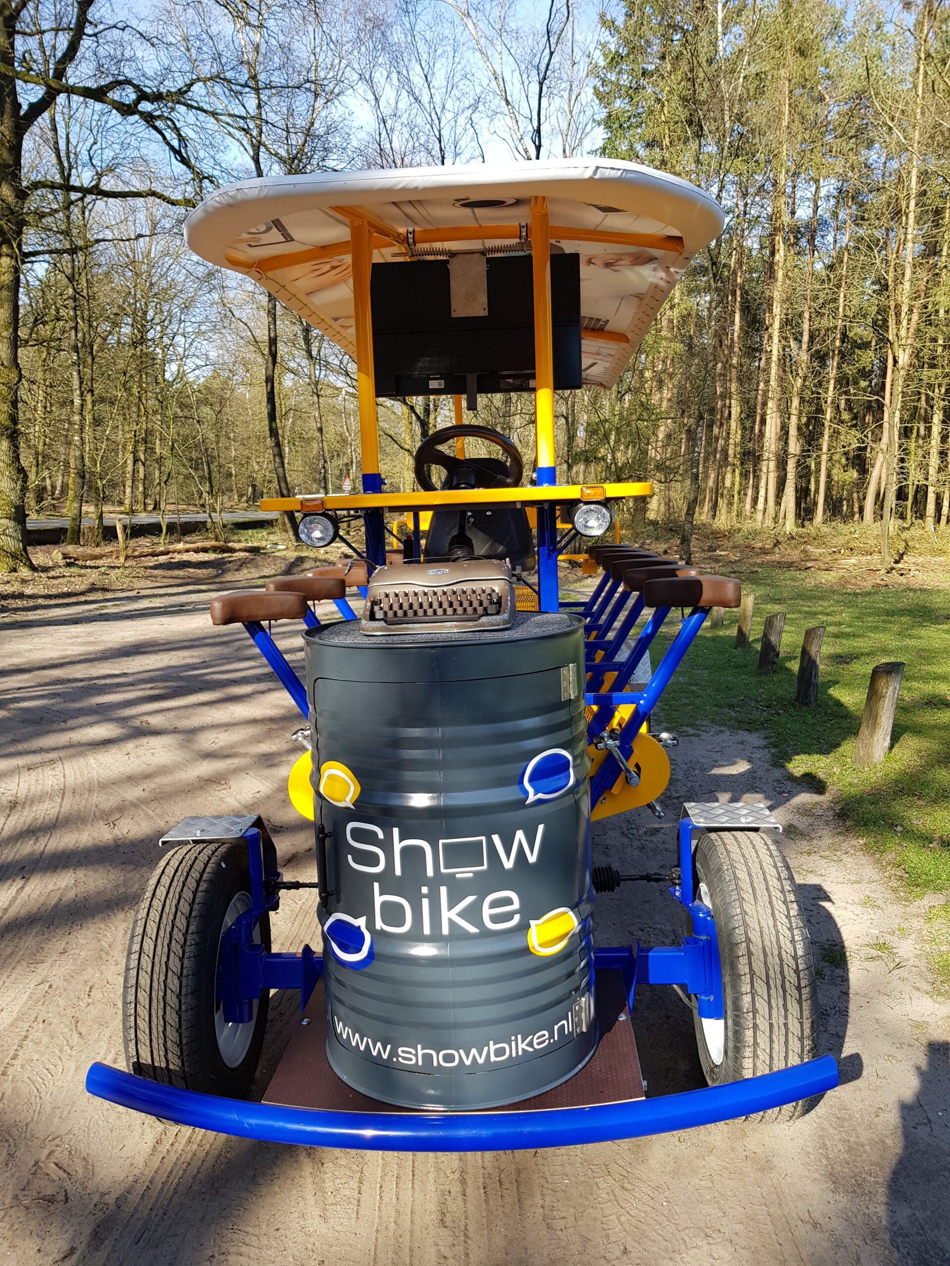 Showbike buiten vooraanzicht